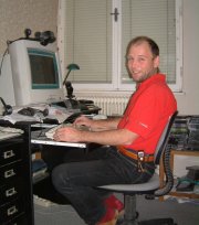 Fossy am 2005.10.29 vor seinem Computer